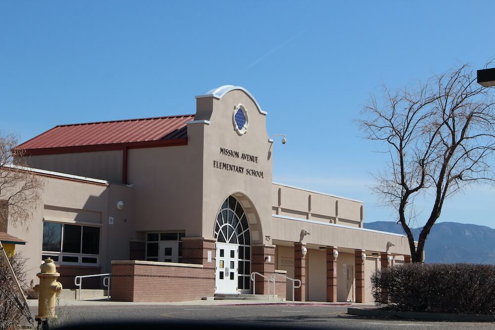 elementary-schools-clothing-stores-and-preparatory-schools-in-vineyard-albuquerque-new