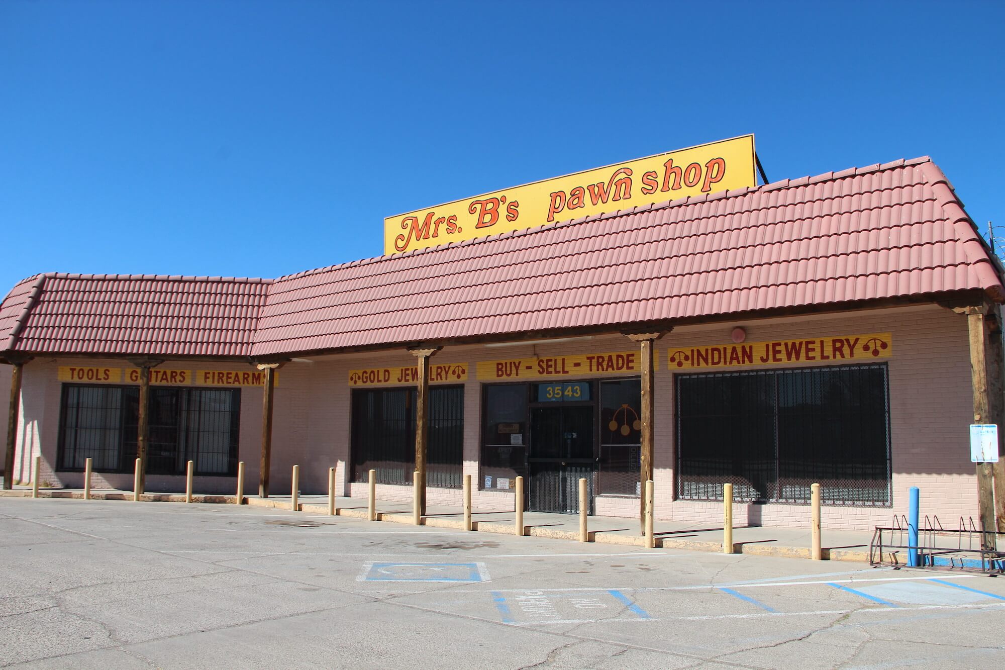 Picture of Mrs B&rsquo;s Pawn & Trading	3543 Gibson Blvd SE, Albuquerque, NM 87106